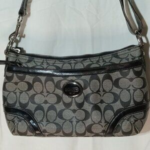 Vintage Coach Signature Bag Style #18924